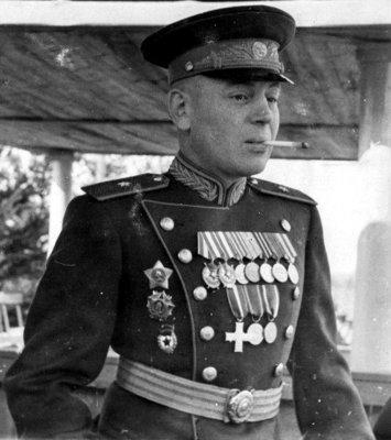 Сина лидера - Василија Стаљина: биографија, лични живот