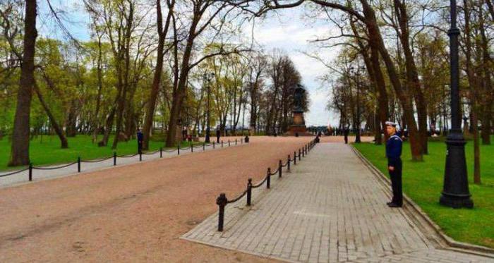 Петровскиј парк (Кронштат). Знаменитости Кронстадта